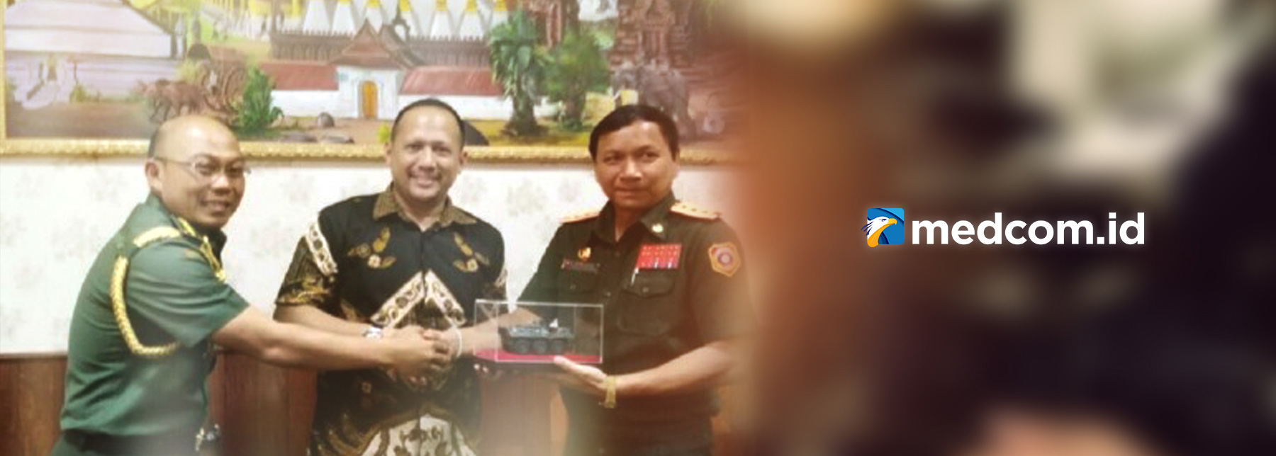 Laos Tertarik untuk kembali Beli Senjata Pindad